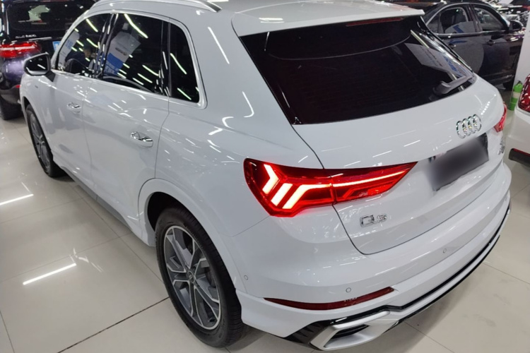 Audi Q3 2024 #5 Audi Q3 2024 car image #5