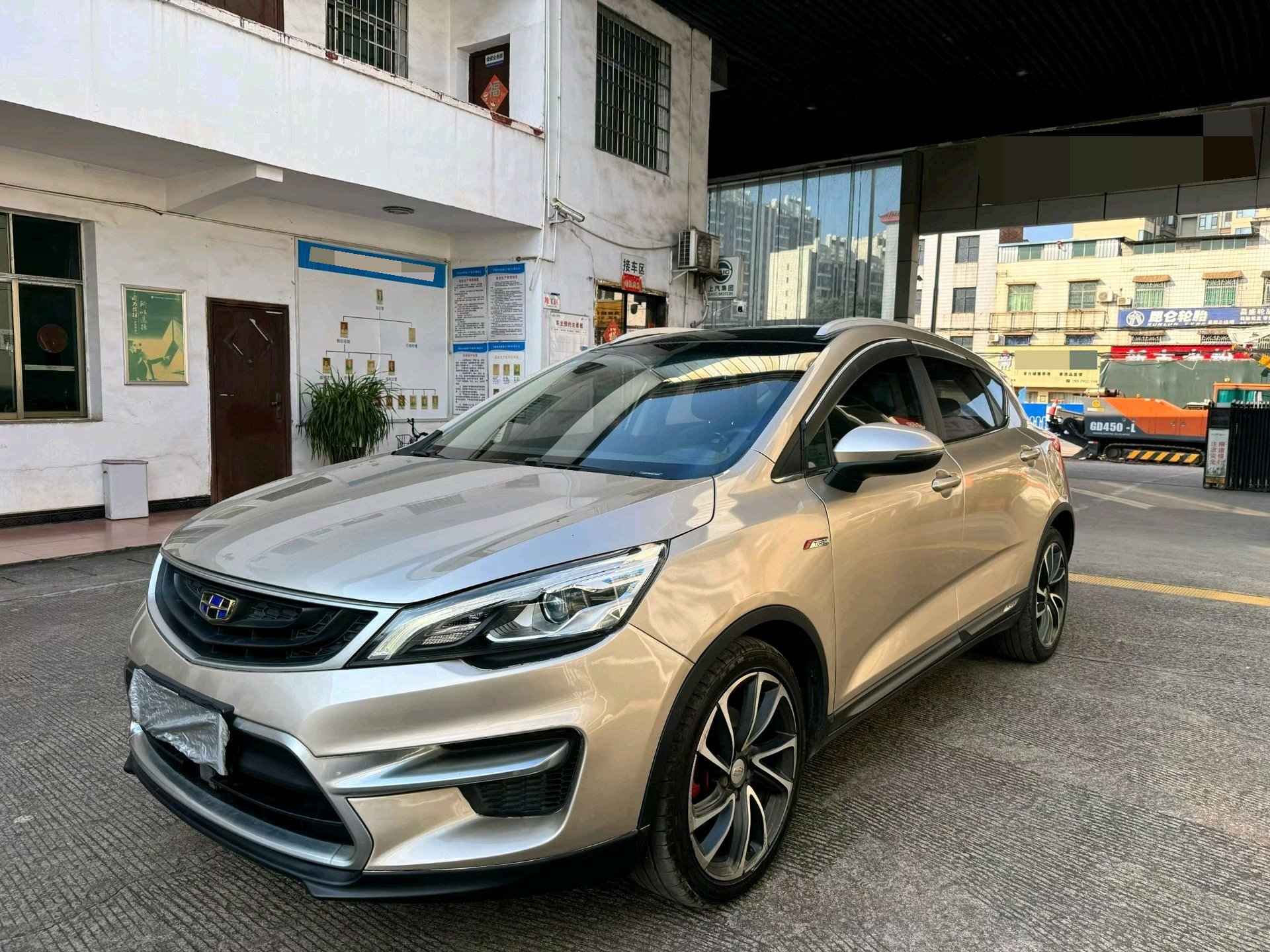 GEELY Emgrand GS 2017 car image 