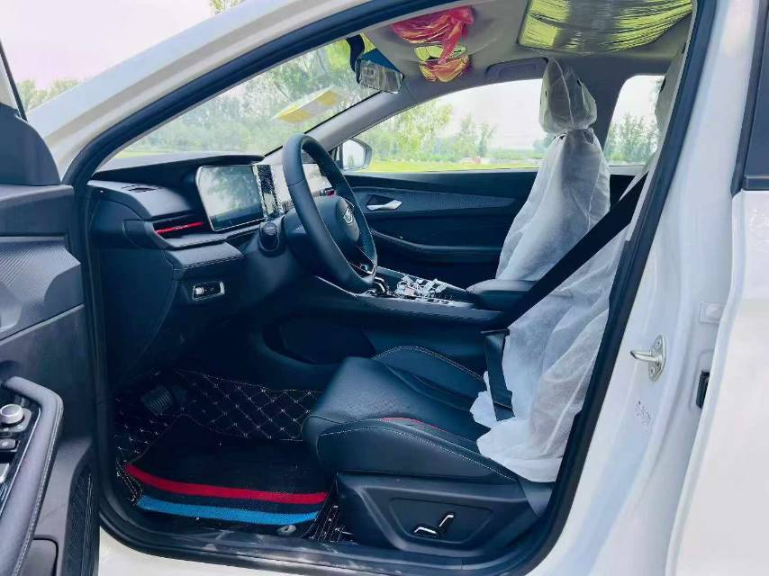 GEELY Binray 2026 #9 GEELY Binray 2026 car image #9