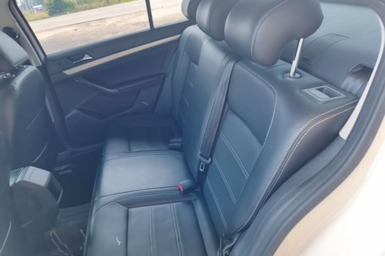 Volkswagen Lavida 2019 #17 Volkswagen Lavida 2019 car image #17