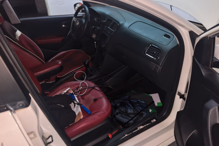 Volkswagen Polo 2015 car image #24