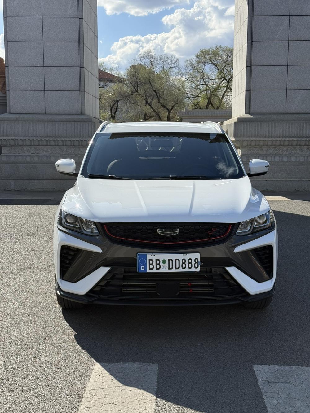 GEELY Coolray 2022 car image #2