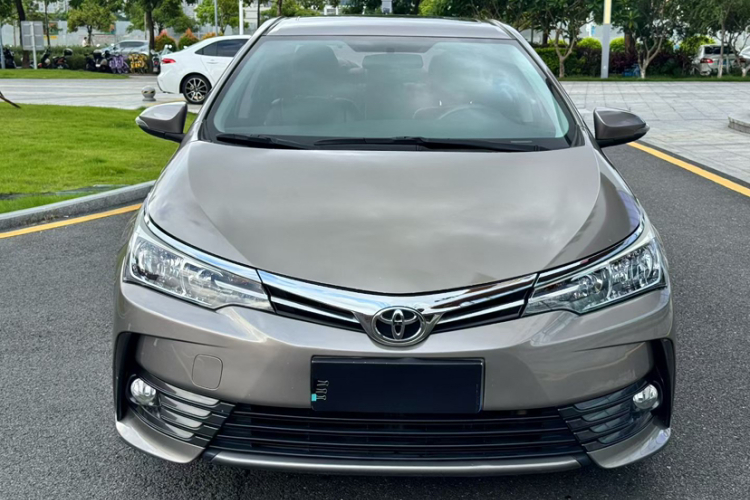 Toyota Corolla 2017 #4 Toyota Corolla 2017 car image #4