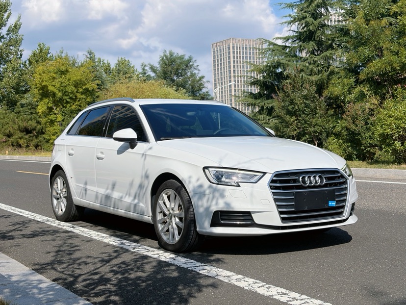 Audi A3 2020 car image #3