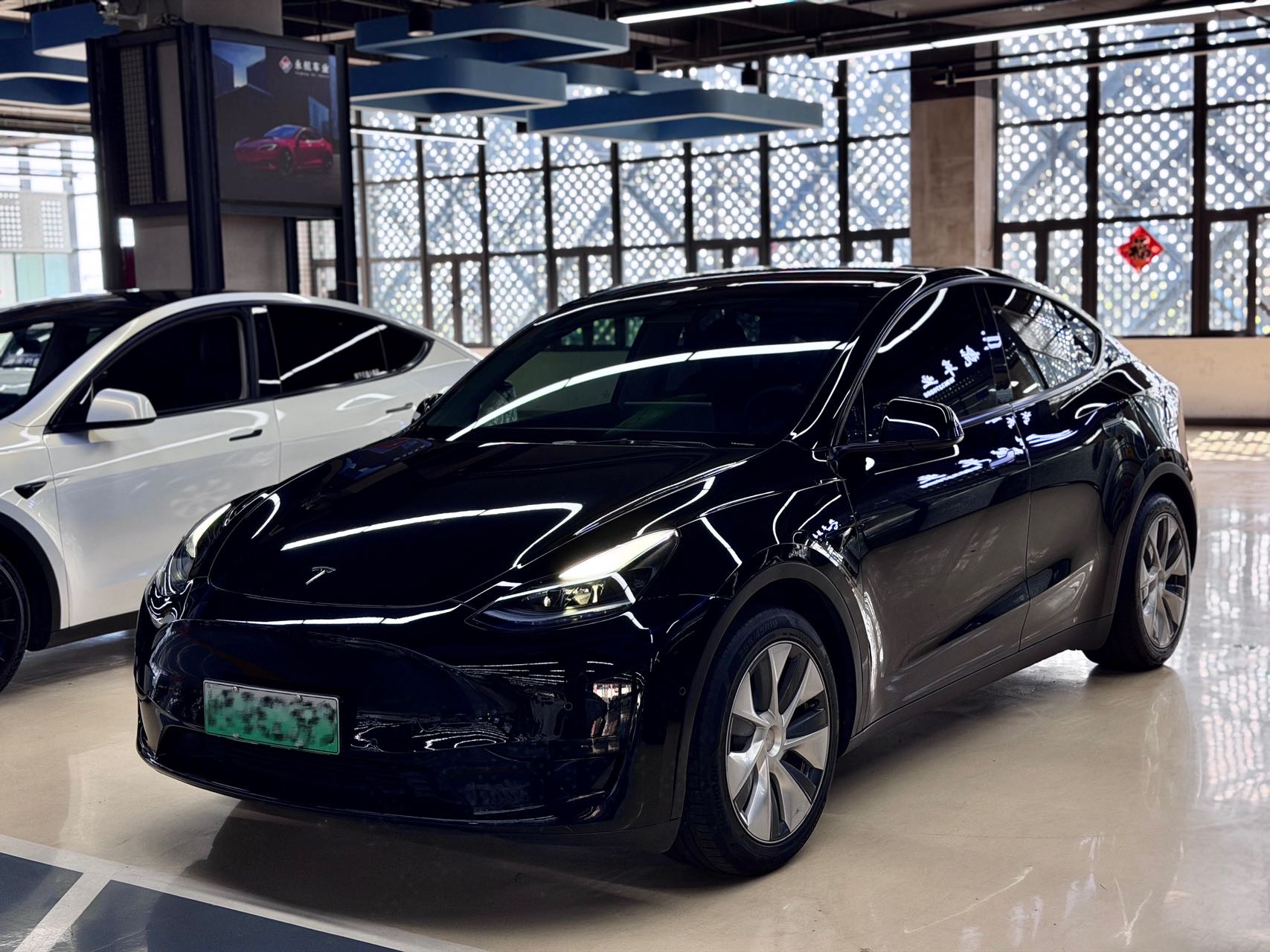 Tesla Model Y 2022 Tesla Model Y 2022 car image