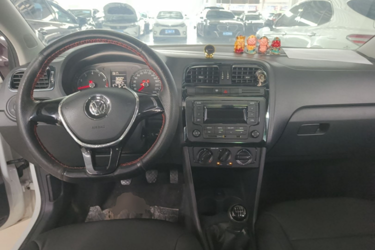 Volkswagen Polo 2017 #10 Volkswagen Polo 2017 car image #10