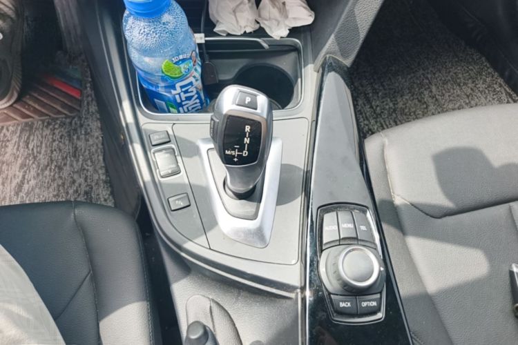 BMW 3 Series 2017 #14 BMW 3 Series 2017 car image #14