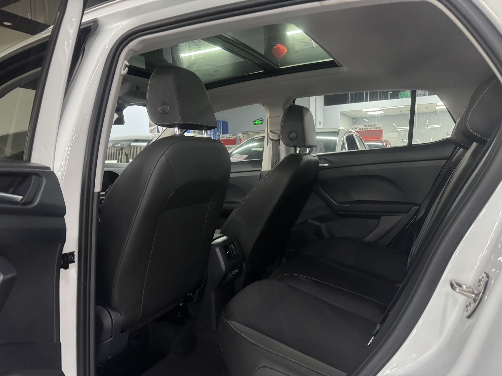 2023 #8 2023 immagine di auto #8
