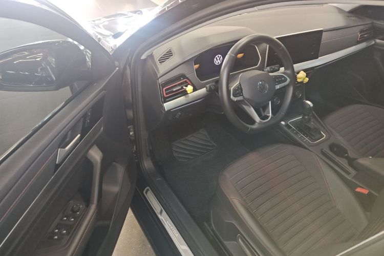 Volkswagen Lavida 2022 car image #16