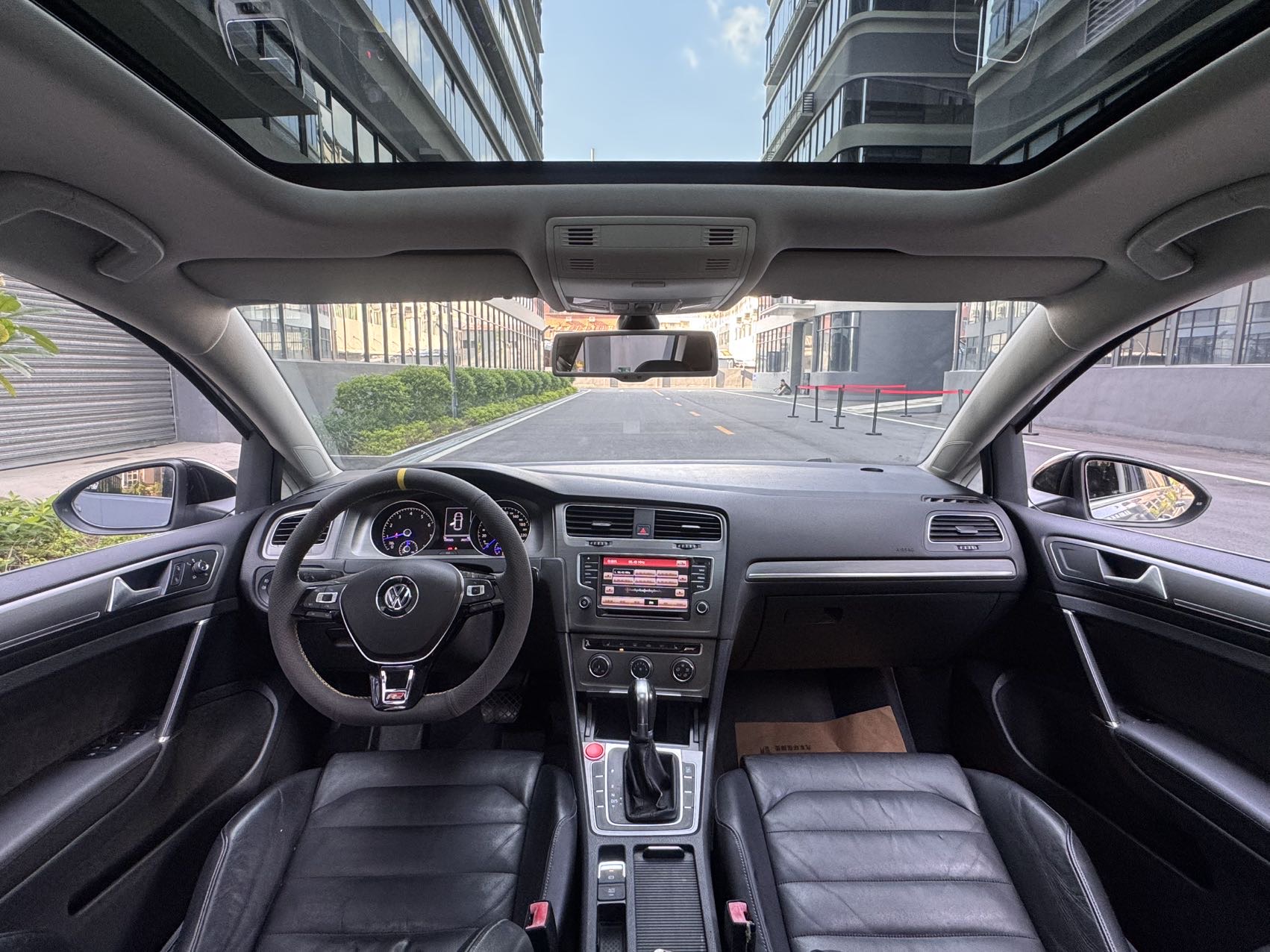 Volkswagen Golf 2015 car image #8
