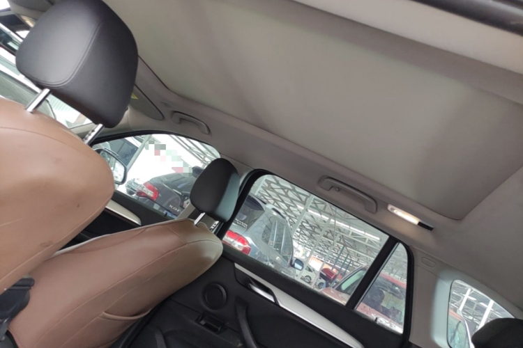 BMW X1 2017 #18 BMW X1 2017 car image #18