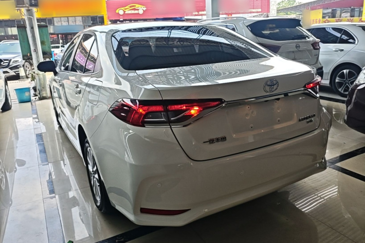 Toyota Corolla 2025 car image #5