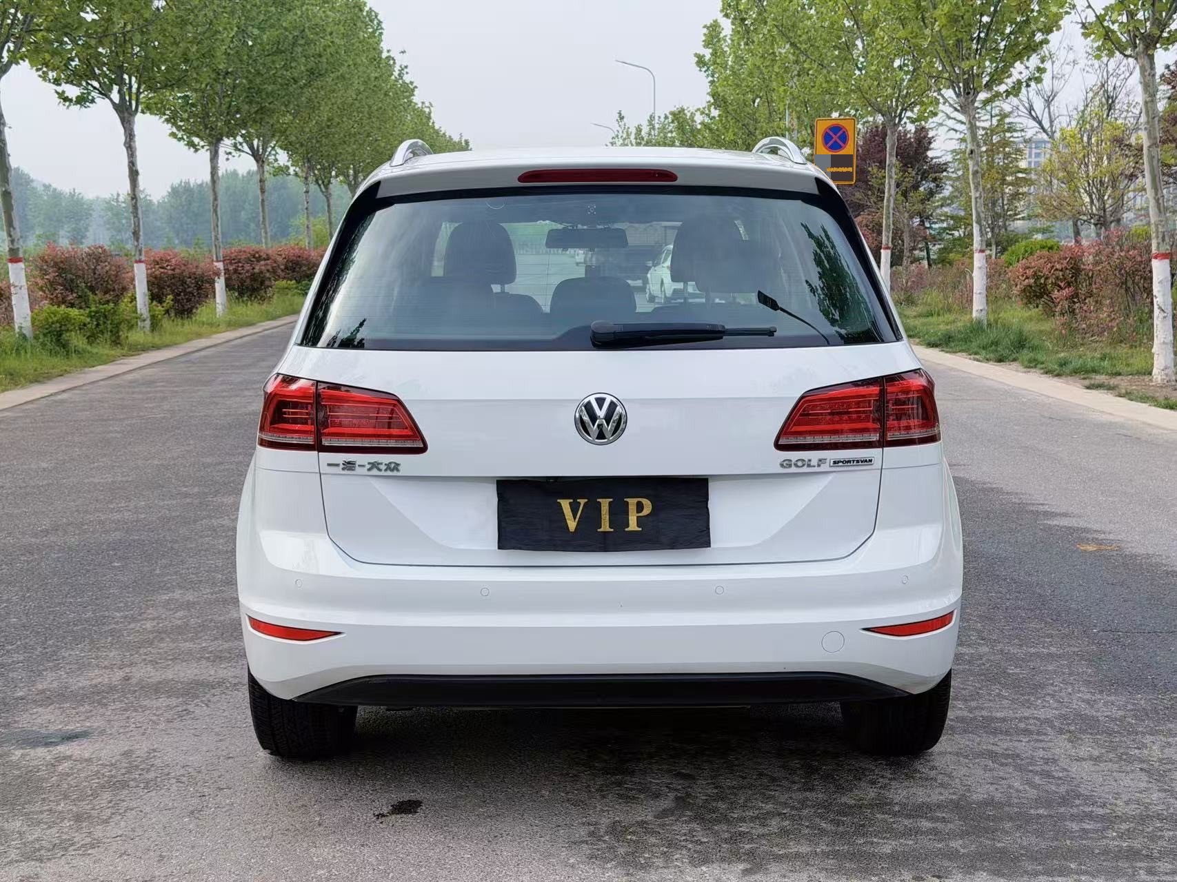 Volkswagen Golf Sportsvan 2018 صورة سيارة #8