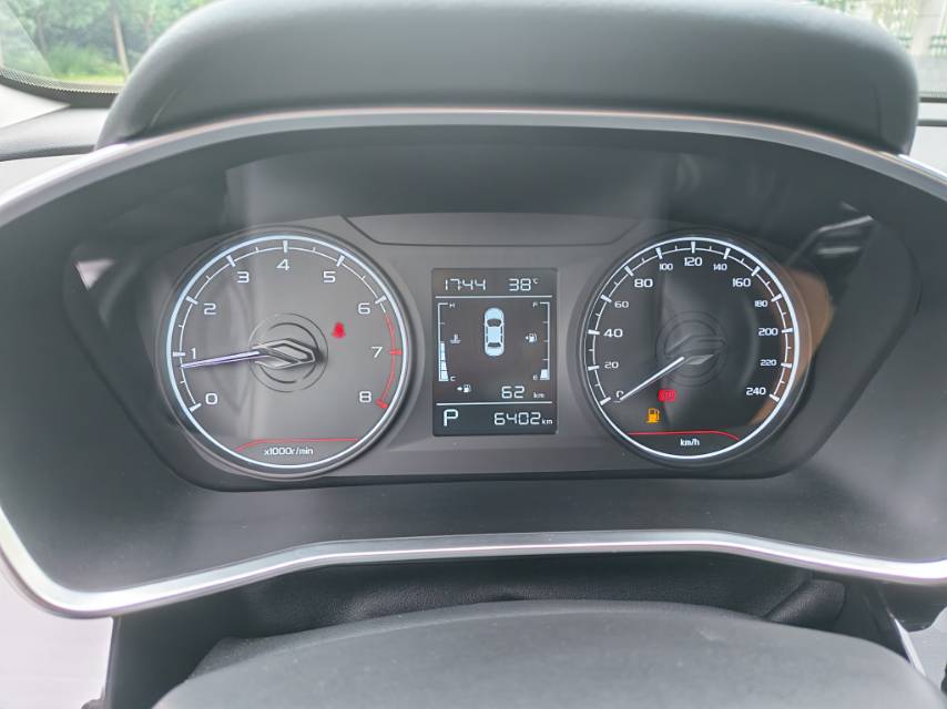 GEELY Coolray 2025 #5 GEELY Coolray 2025 car image #5