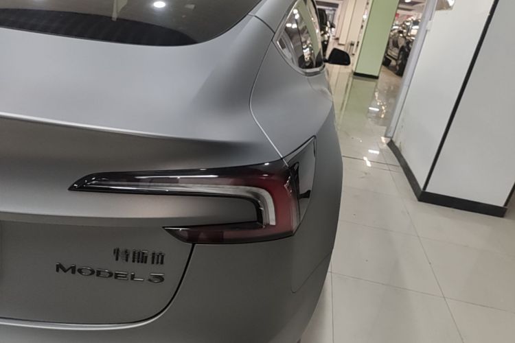 Tesla Model 3 2024 car image #8