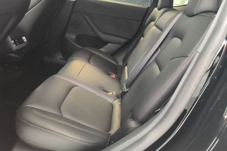 Tesla Model Y 2022 #13 Tesla Model Y 2022 car image #13