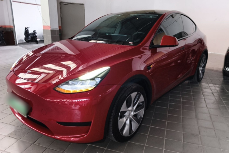 Tesla Model Y 2022 #2 Tesla Model Y 2022 car image #2