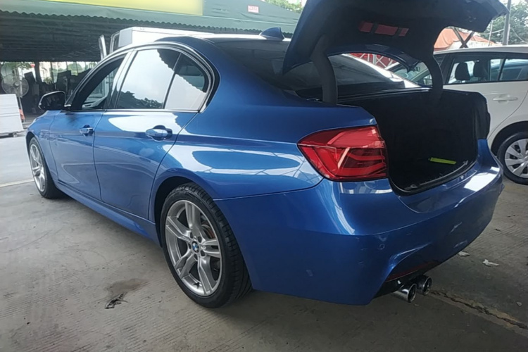 BMW 3 Series 2017 #5 BMW 3 Series 2017 car image #5