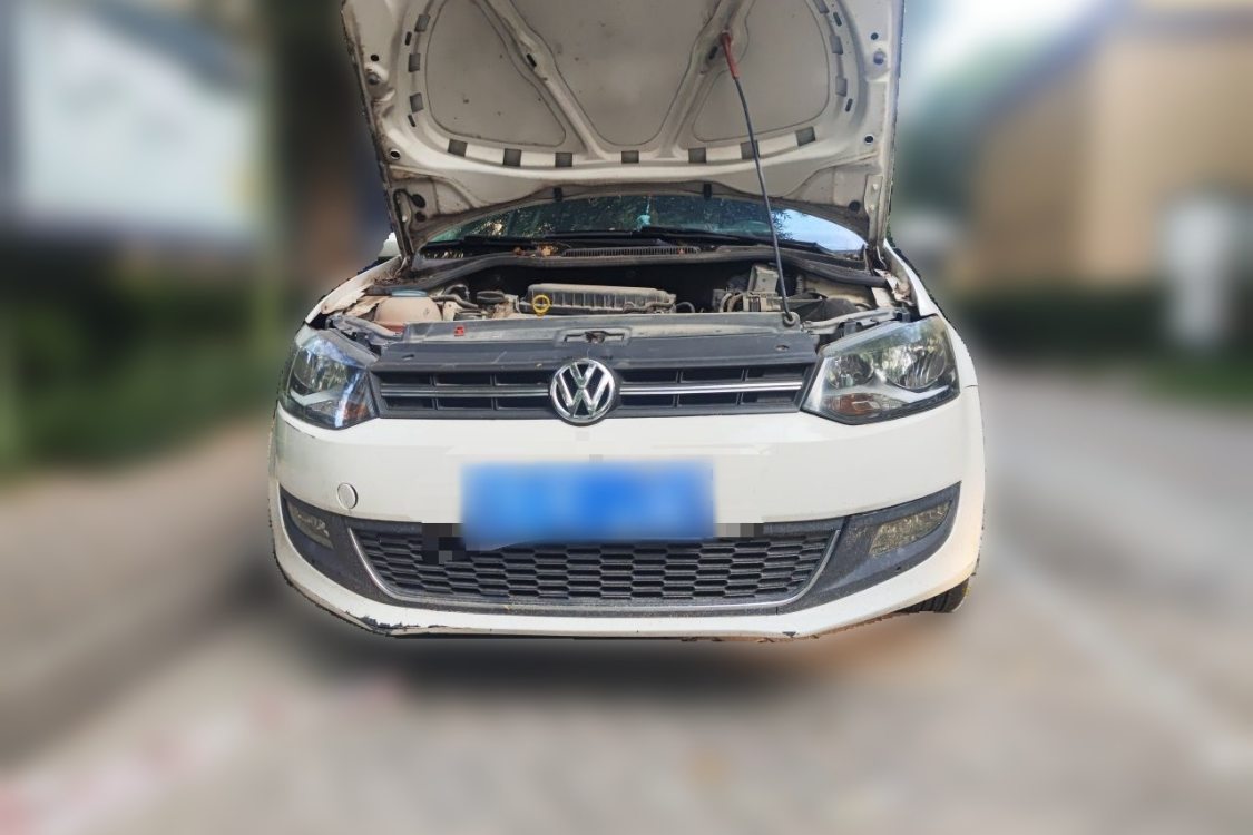 Volkswagen Polo 2012 car image #5