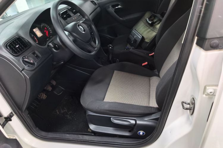 Volkswagen Polo 2017 #15 Volkswagen Polo 2017 car image #15