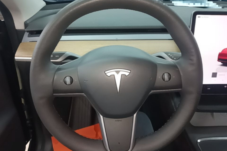 Tesla Model Y 2022 #11 Tesla Model Y 2022 car image #11