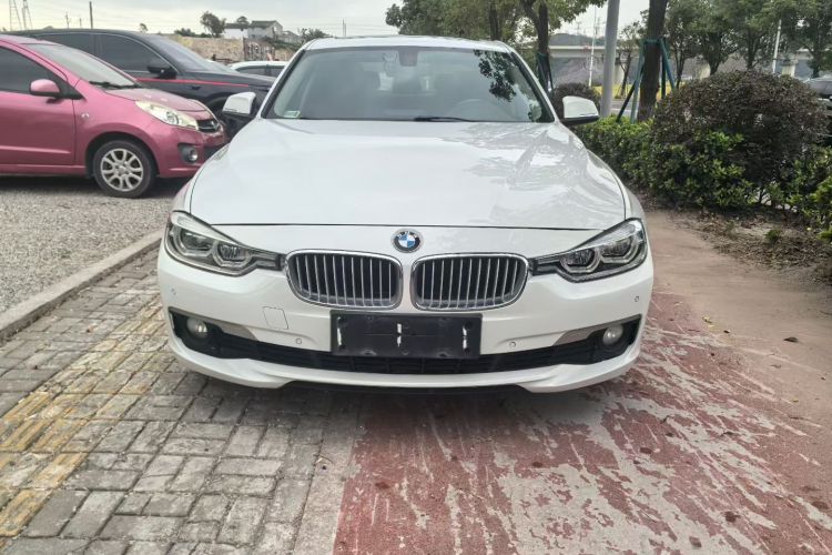 BMW 3 Series 2017 #3 BMW 3 Series 2017 car image #3