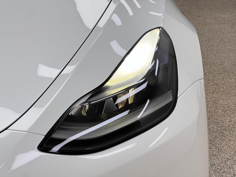 Tesla Model Y 2022 #8 Tesla Model Y 2022 car image #8