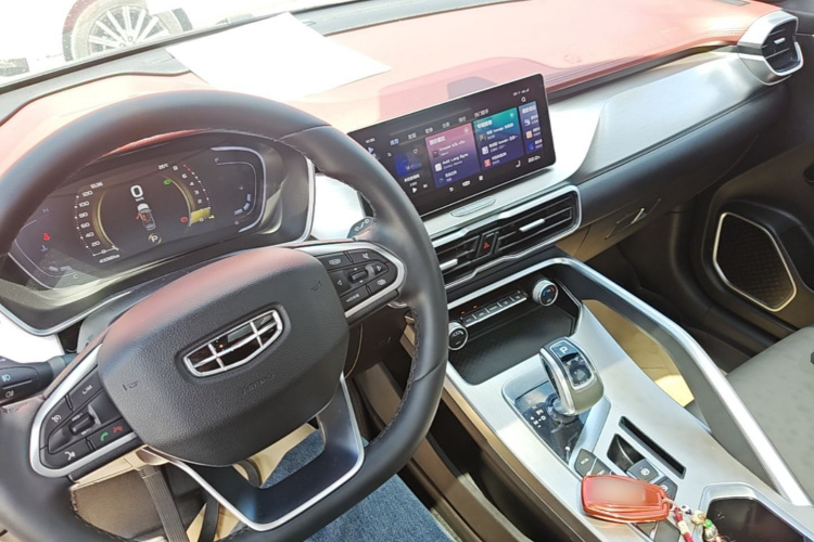 GEELY Coolray 2021 car image #11