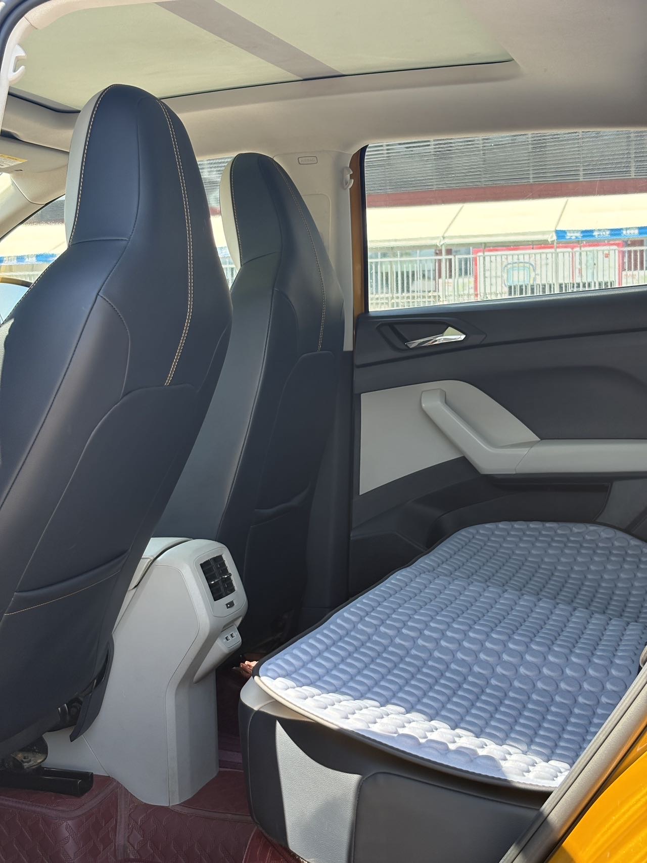 Volkswagen T-Cross 2020 immagine di auto #4