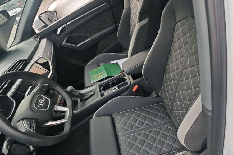 Audi Q3 2025 #17 Audi Q3 2025 car image #17