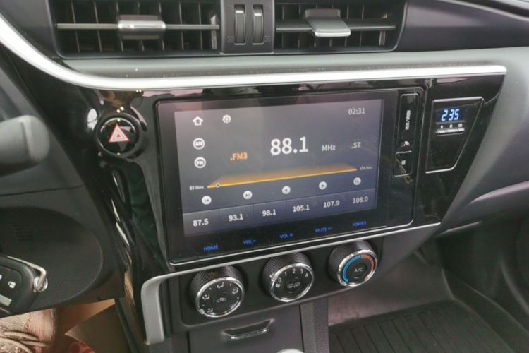 Toyota Corolla 2017 car image #17