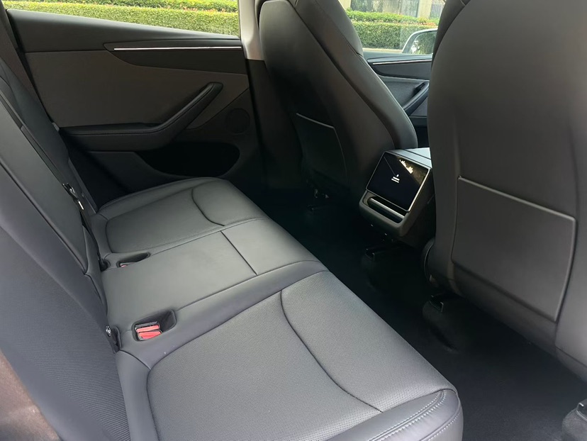 Tesla Model Y 2026 car image #7