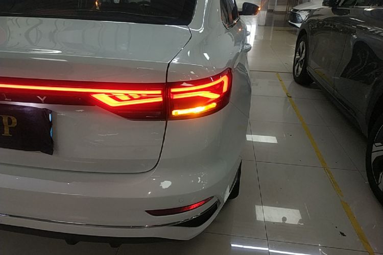 GEELY Emgrand 2023 car image #8