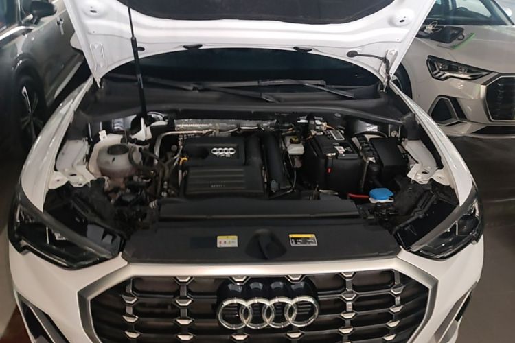 Audi Q3 2023 #20 Audi Q3 2023 car image #20