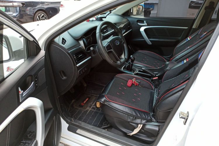 GEELY Emgrand 2017 #13 GEELY Emgrand 2017 car image #13