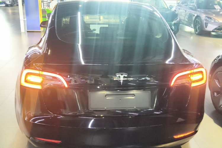 Tesla Model 3 2021 #6 Tesla Model 3 2021 immagine di auto #6