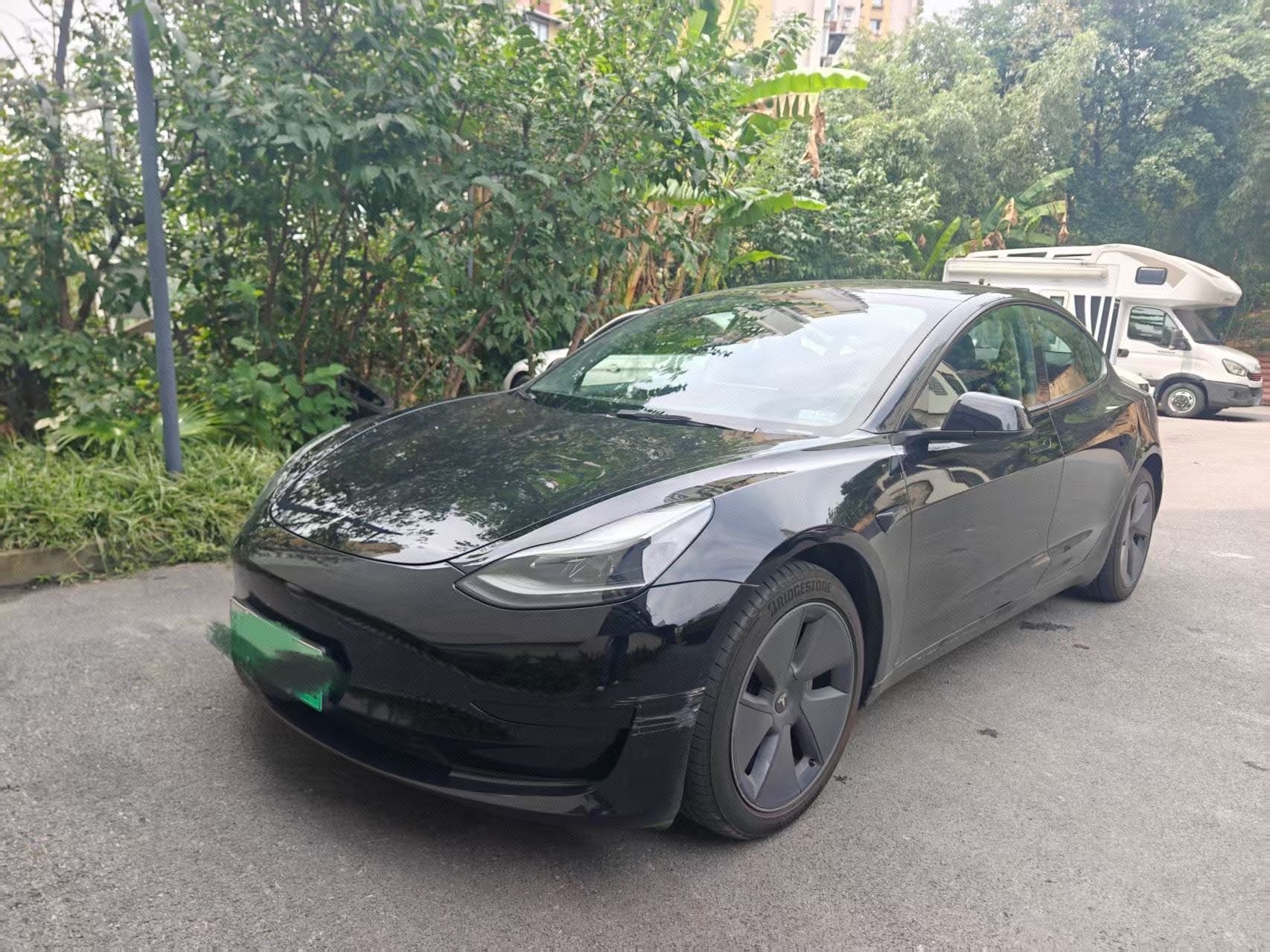 Tesla Model 3 2021 car image 