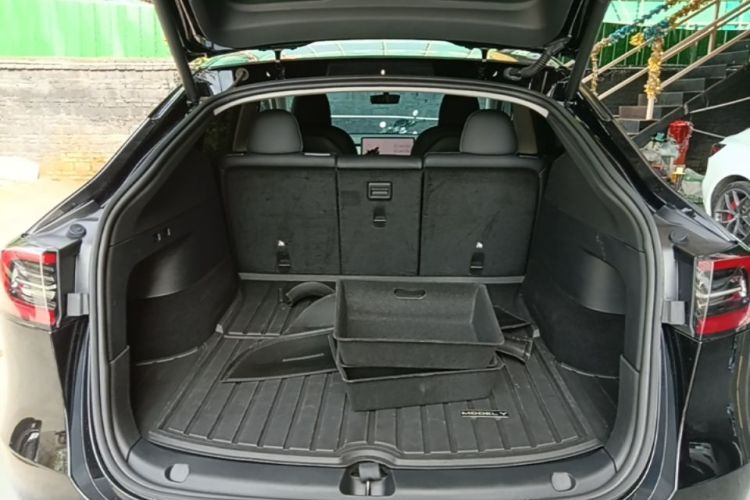 Tesla Model Y 2022 #19 Tesla Model Y 2022 car image #19