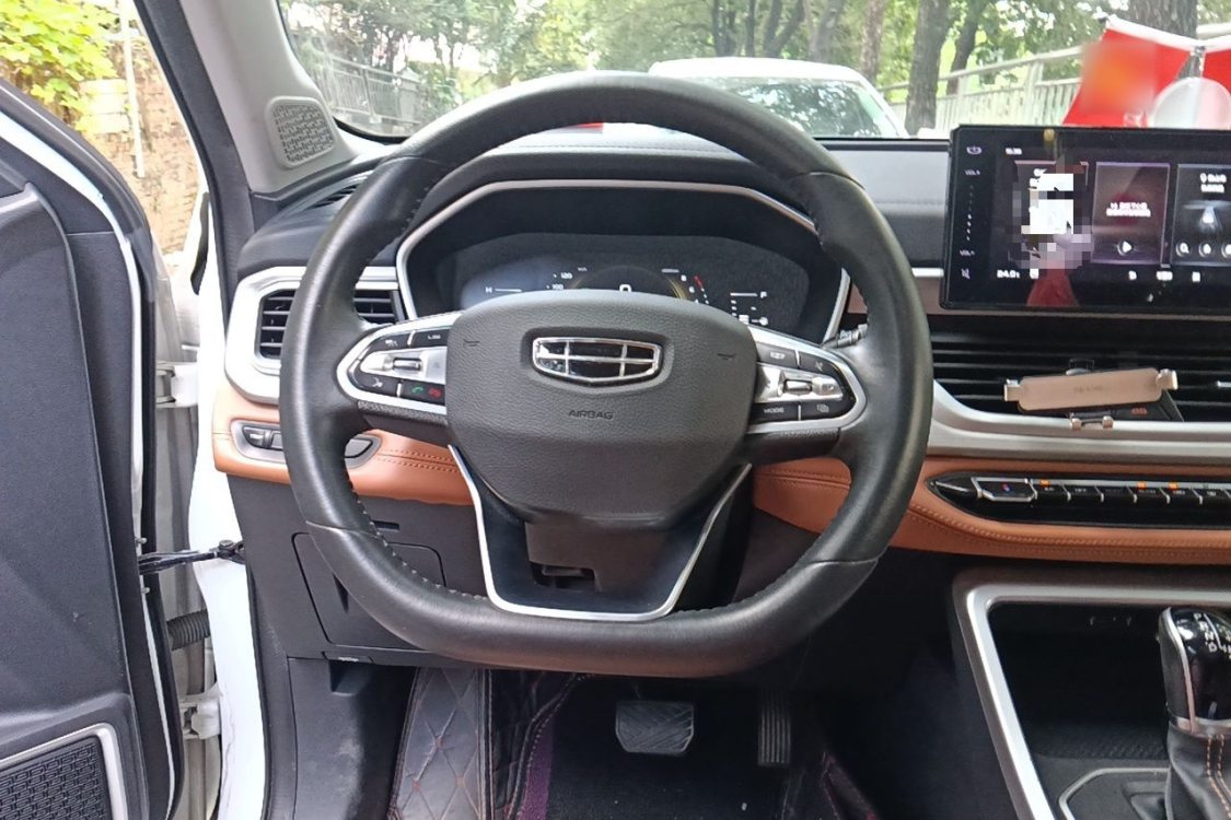 GEELY Vision X6 2020 immagine di auto #22