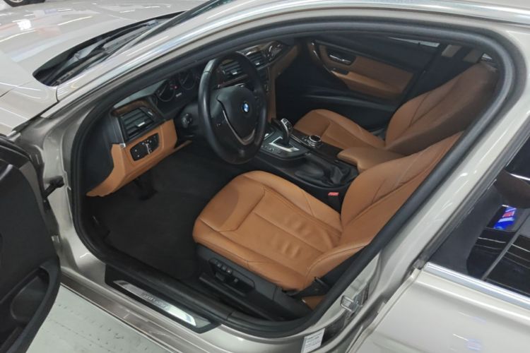 BMW 3 Series 2013 #16 BMW 3 Series 2013 car image #16