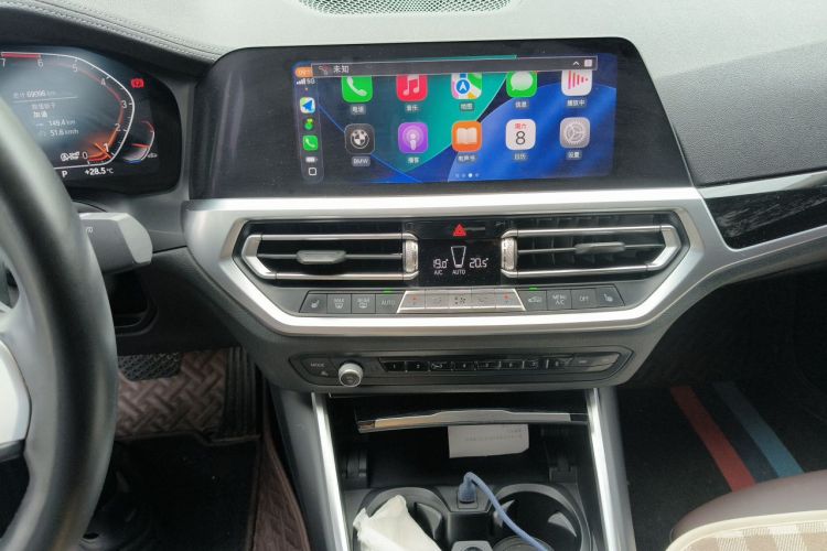 BMW 3 Series 2020 car image #13