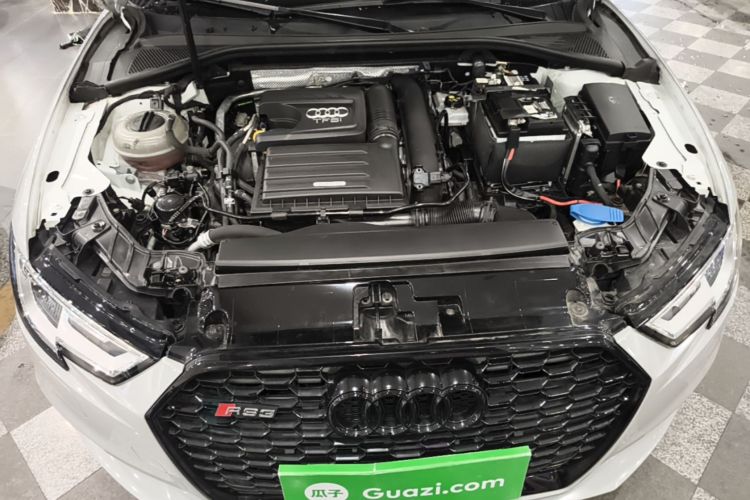 Audi A3 2019 car image #22