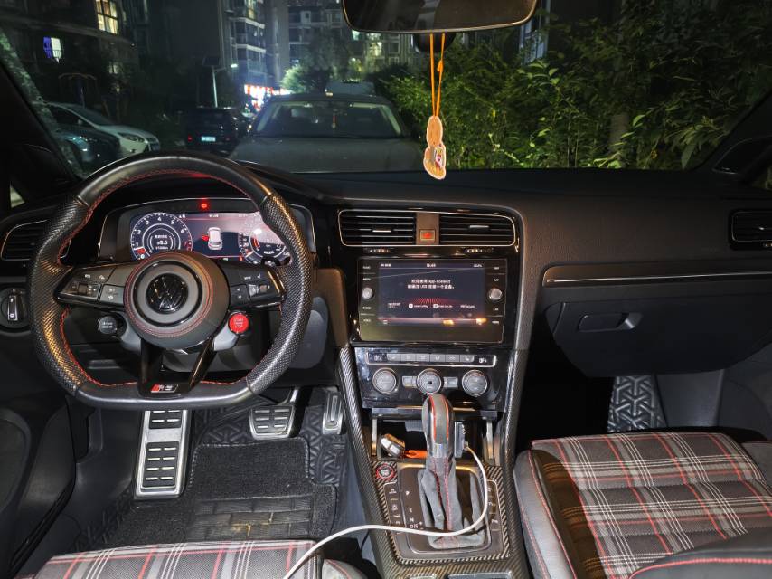 Volkswagen GolfGTI 2019 #8 Volkswagen GolfGTI 2019 car image #8