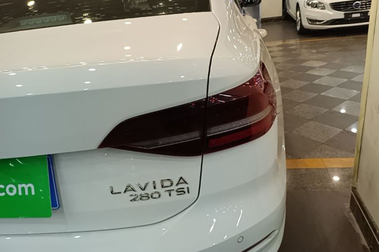 Volkswagen Lavida 2021 car image #8