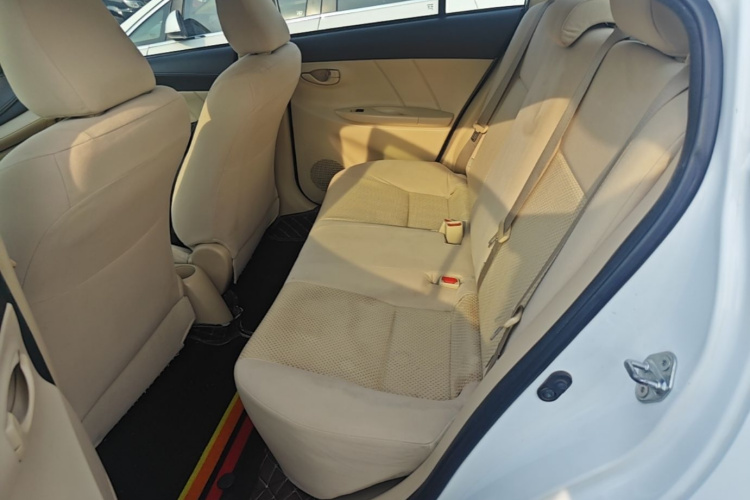 Toyota Vios 2015 car image #17