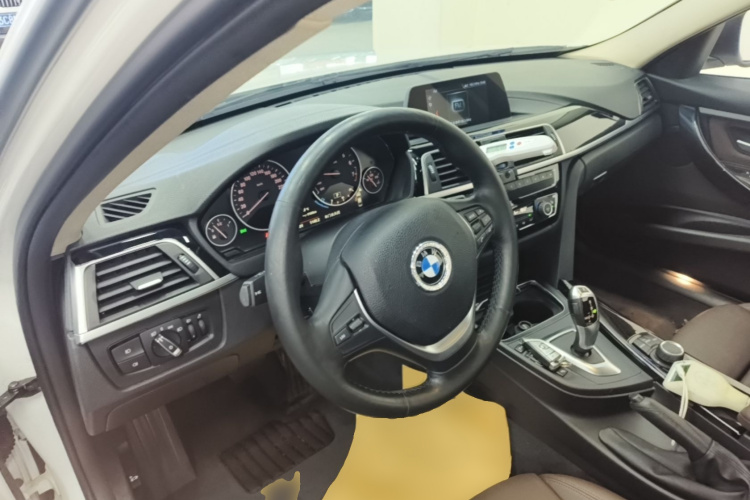 BMW 3 Series 2018 #11 BMW 3 Series 2018 car image #11