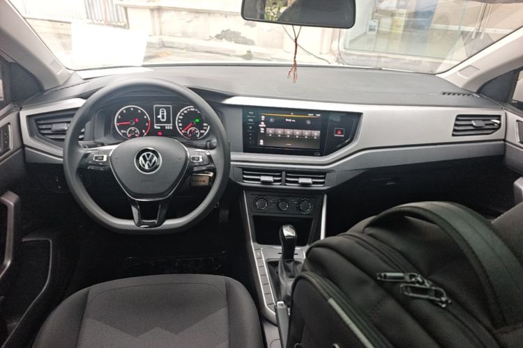 Volkswagen Polo 2021 immagine di auto #10