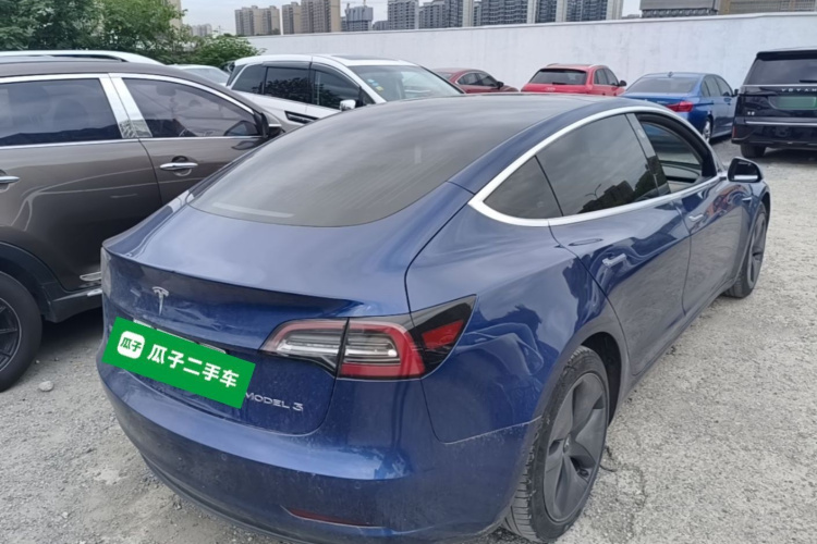 Tesla Model 3 2020 car image #5