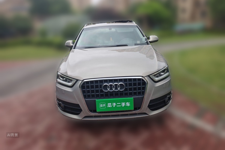 Audi Q3 2015 car image #3