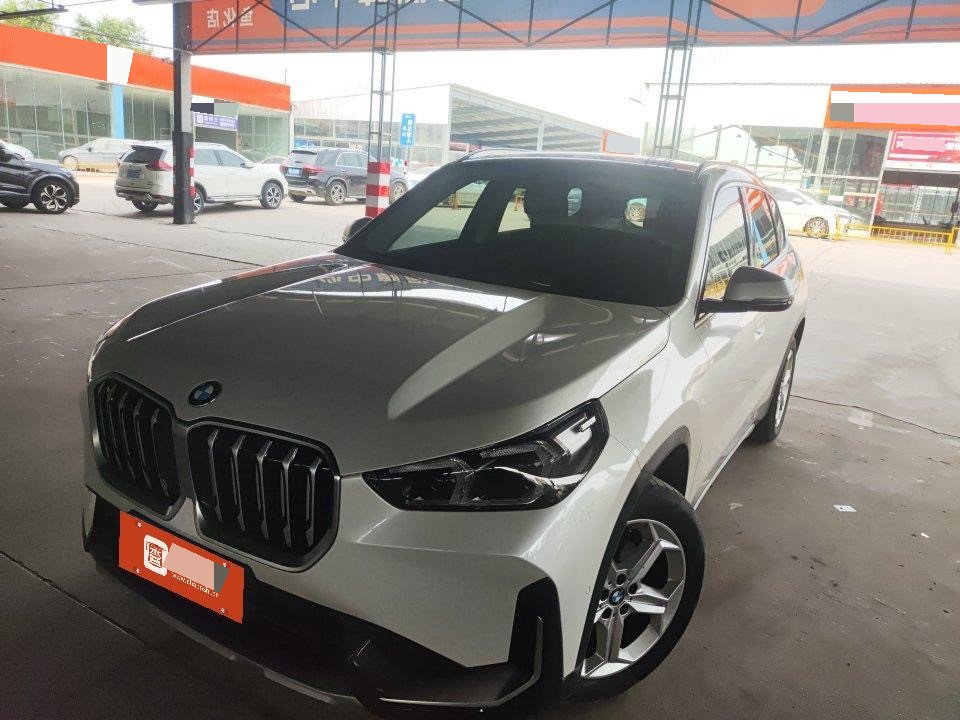 BMW X1 2023 car image 